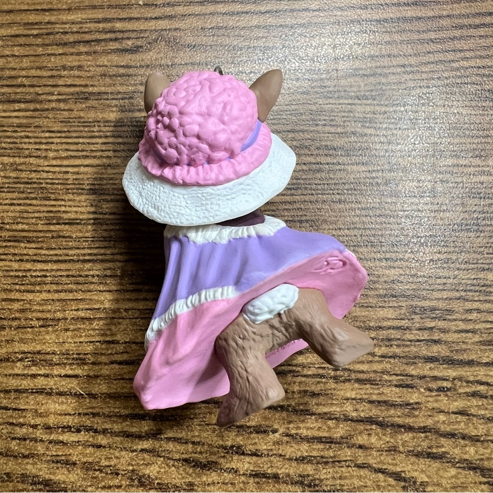 Hallmark Springtime Bonnets 1997 Spring Collection Handcrafted & Dated 1997 - Picture 4 of 9